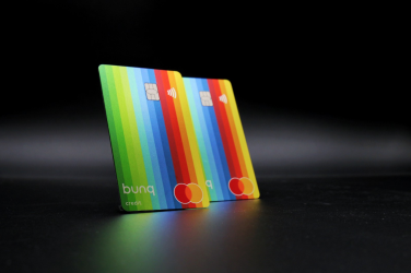 Bunq Travel Card: la bellissima multicolor per chi viaggia